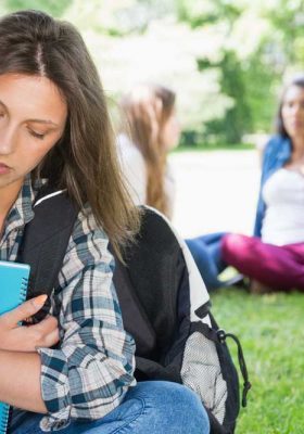 引っ込み思案は、すべてのチャンスを逃がす